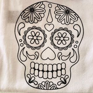 🌺🍍3/$20 🌺🍍 NWT diy sugar skull small tote